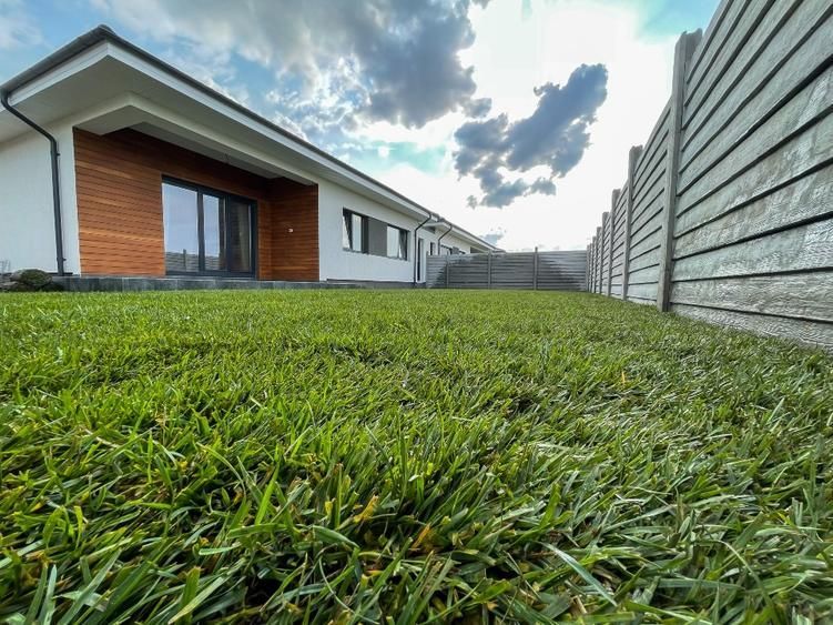 Vila individuala - Tunari - 4 camere - 2 bai - 100mp – 330 mp teren - Poză 3