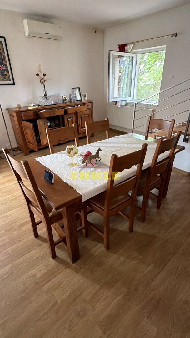 Vila 5 camere, zona Lebada, ultramoderna, 312 mp + teren 560 mp, 145000 euro neg - Poză 2