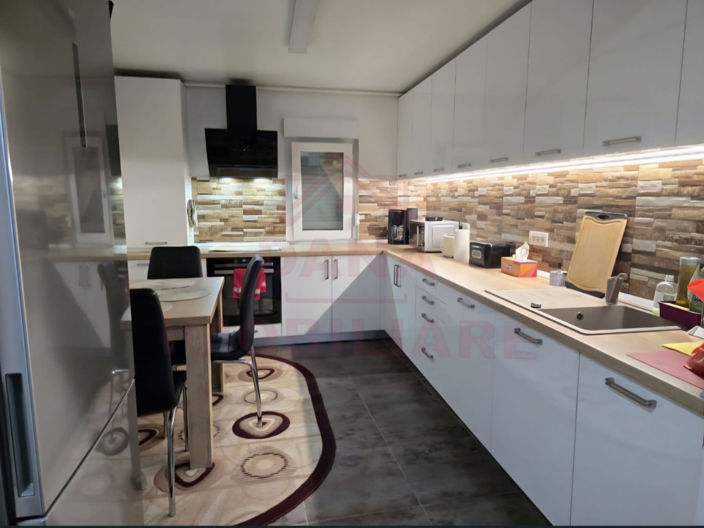 APARTAMENT DE ÎNCHIRIAT PREMIUM \4 CAMERE ÎN REȘIȚA \ZONA MICRO IV - Poză 5