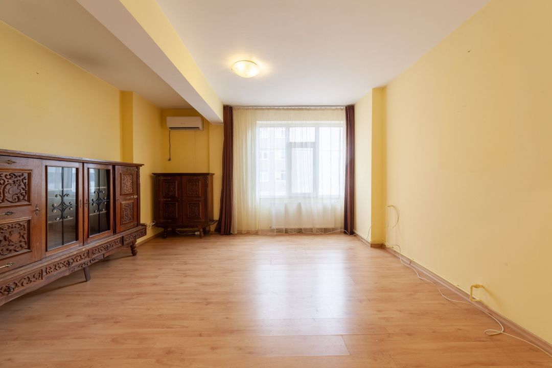 Dedeman-Big  3 camere parter inalt- bloc 2008 & parcare curte privata - Poză 10