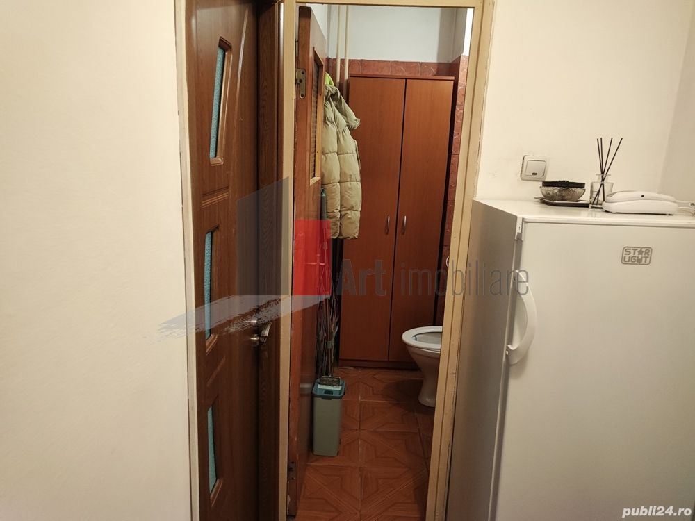 3 Camere Vitan - Poză 3