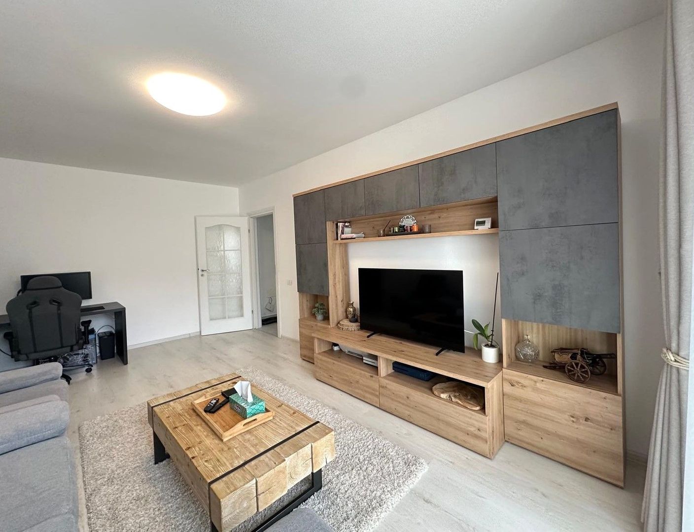 Vindem apartament  complet mobilat modern cu 2 bai zona Ghimbav - Poză 7