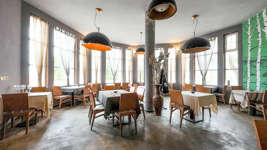 Potential Imobiliar remarcabil, recomandat domeniului Petrolier & HoReCa, DN11 - Poză 2