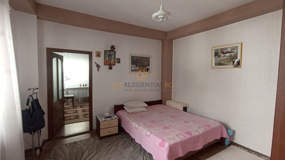 Casa spatioasa cu 7 camere, zona Bd. Brancoveanu, acces facil metrou - Poză 4