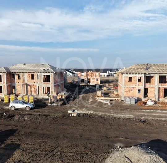 Casa tip duplex 5 camere, 215 mp gradina - Sura Mica - Poză 6