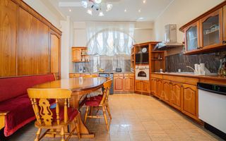 Ultracentral -Cladire impozanta  D+P+2E. - Poză 16