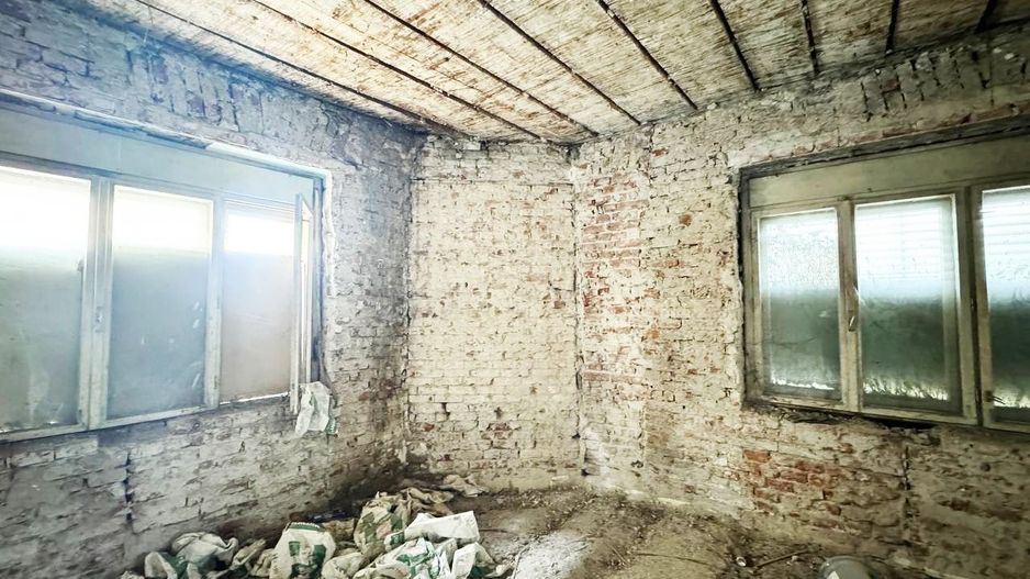 Apartament de renovat. Strada E. Gojdu, nr 18. - Poză 3