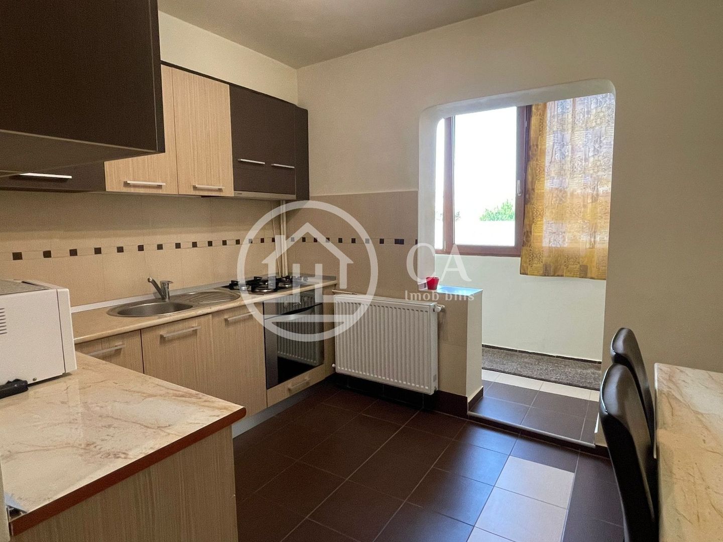 Apartament cu 3 camere de inchiriat in zona Nufarul, Oradea. - Poză 6