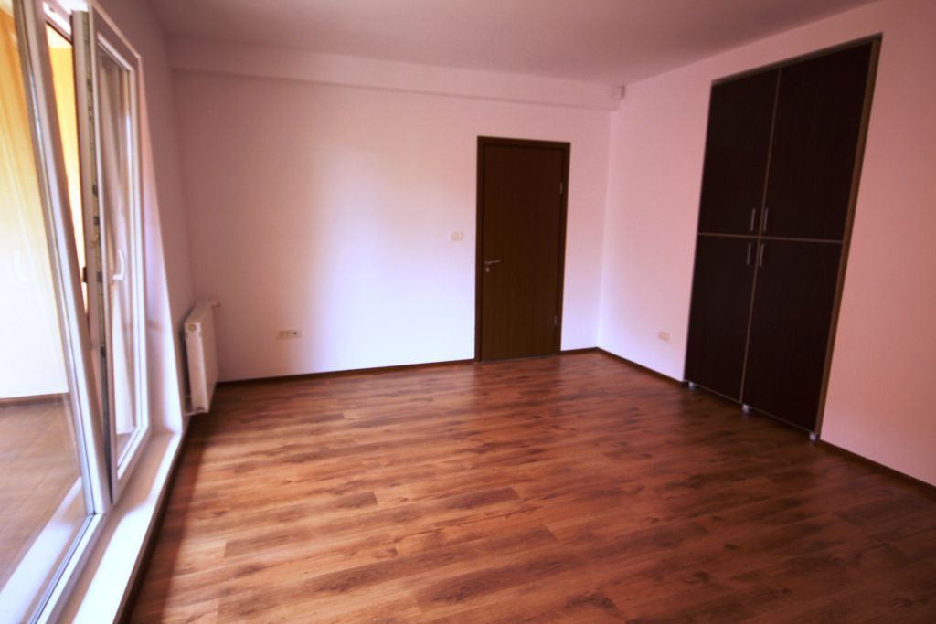Vila spatioasa  nemobilata zona Elisabetin - Poză 14