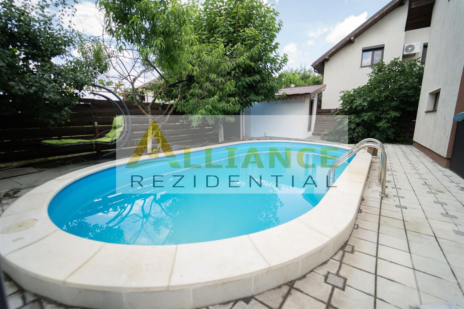 VILA MOBILATA si UTILATA- jacuzzi piscina incalzita - Poză 1