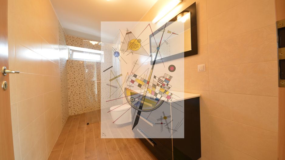 Apartament cu 3 camere în zona Basarab - Poză 1