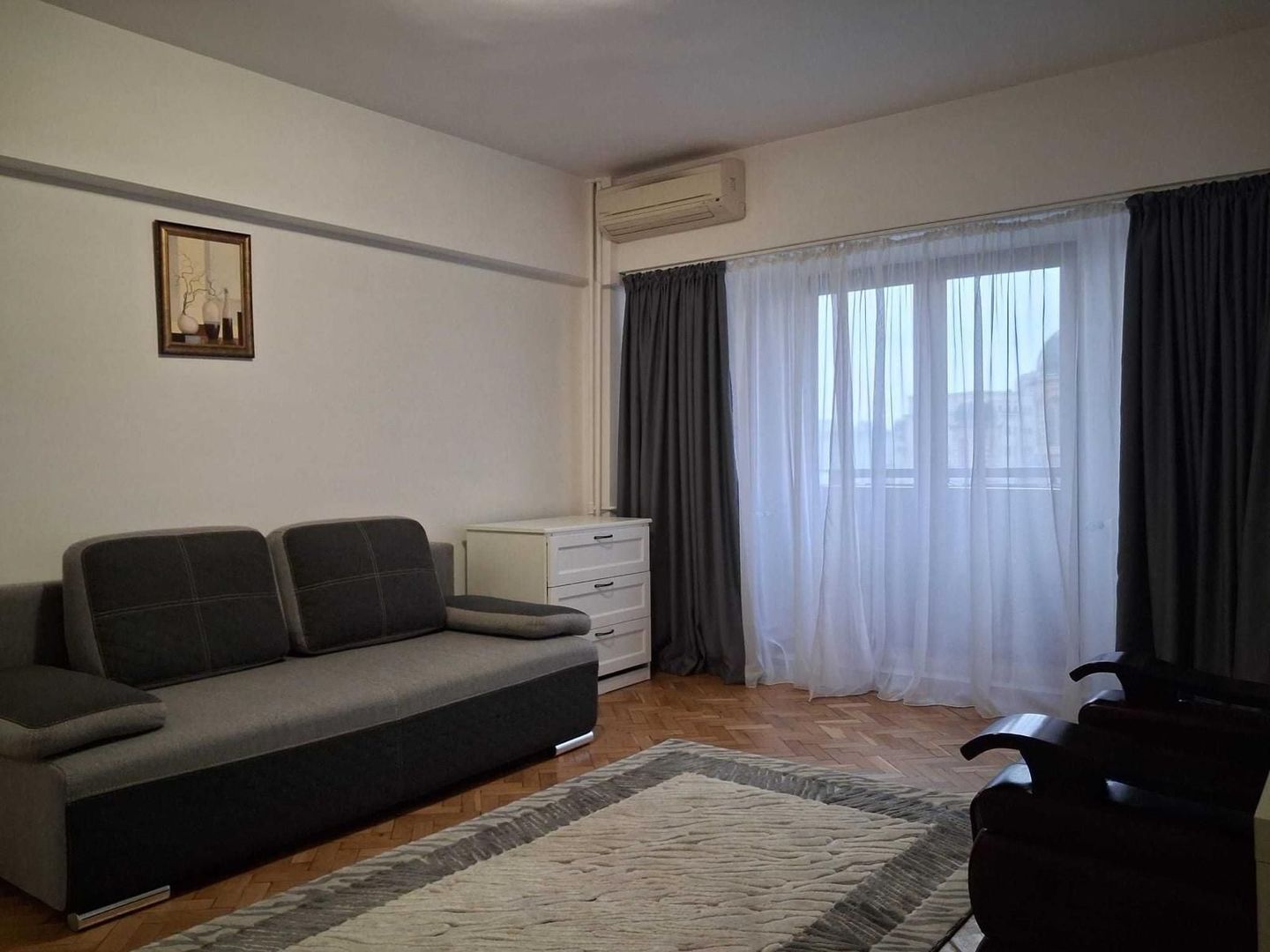 GARSONIERA- P-TA UNIRII, BUCATARIE INCHISA, METROU 5 MINUTE, MODERN - Poză 1