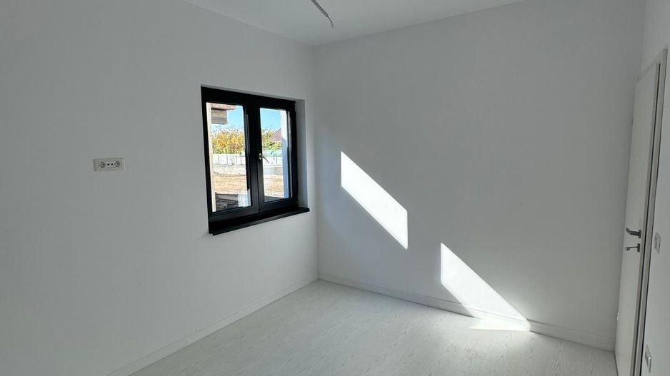 CASA INDIVIDUALA, TOATE UTILITATILE, RATE DEZVOLTATOR , COMISION 0% - Poză 11