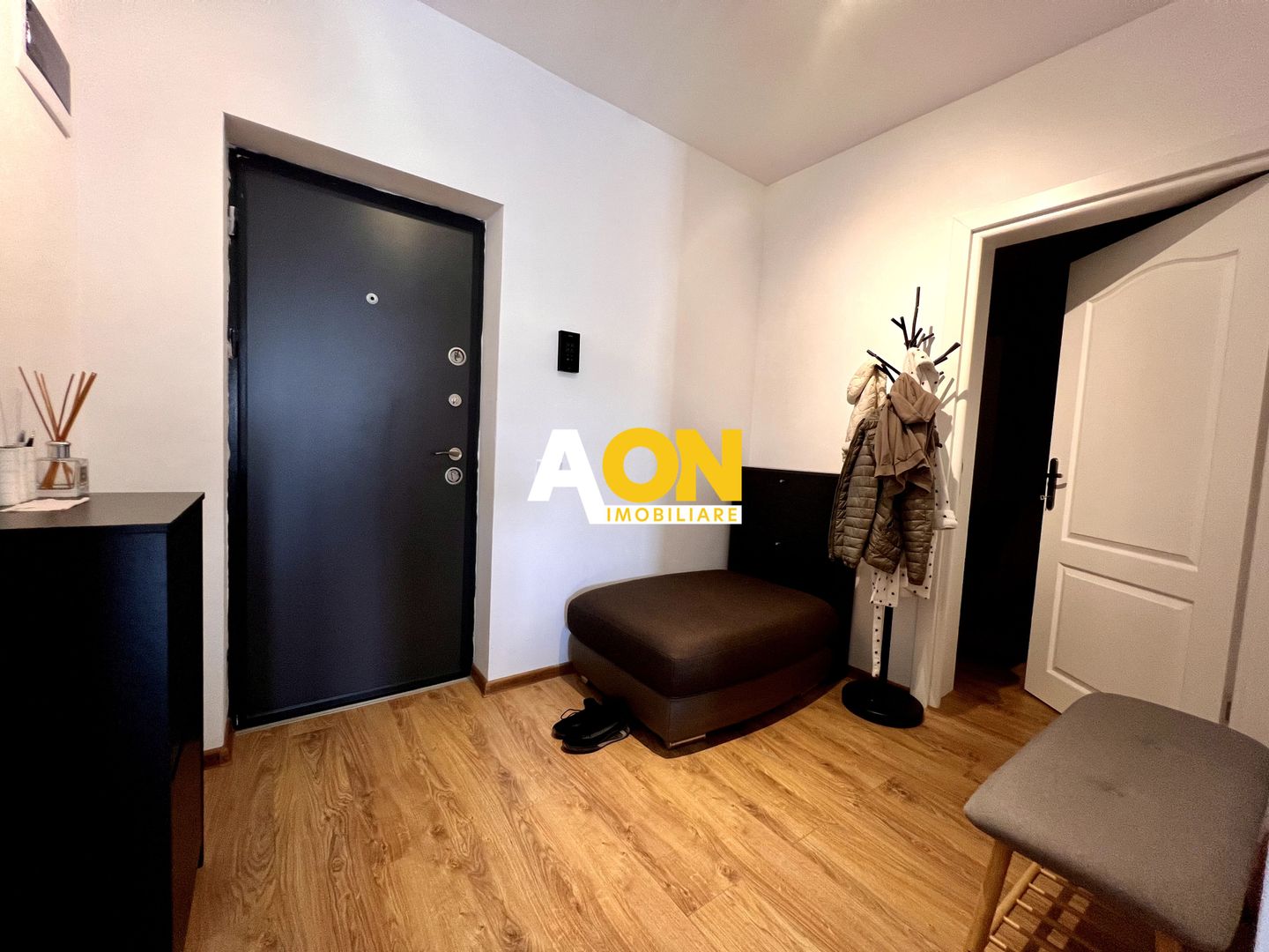 Apartament cu 2 camere, bloc nou, loc de parcare, priveliste deosebita - Poză 7