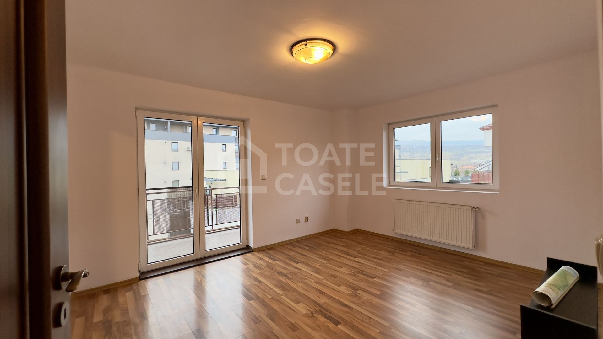 Apartament 3 camere la începutul Romul Ladea - Poză 1