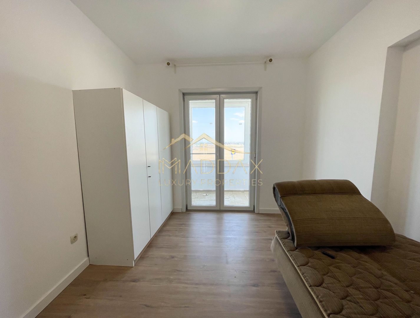 Apartament cu 3 camere // Complex Cosmopolis - Poză 17