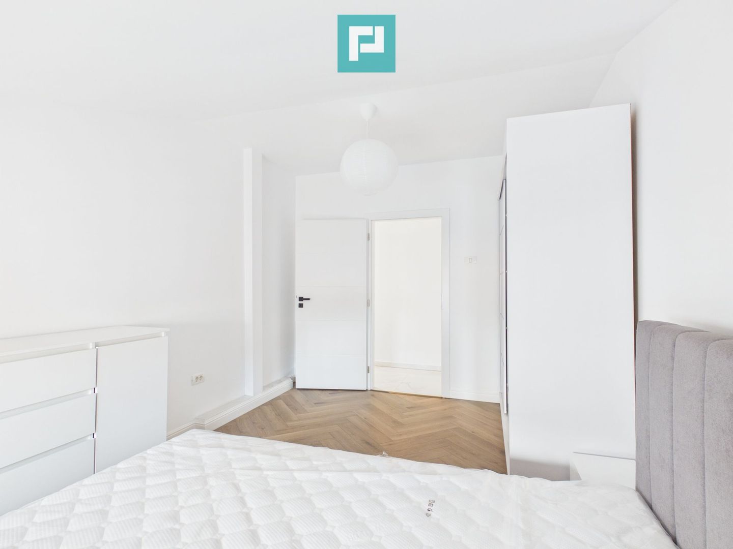Loft ultracentral ultramodern, la prima închiriere - Poză 22