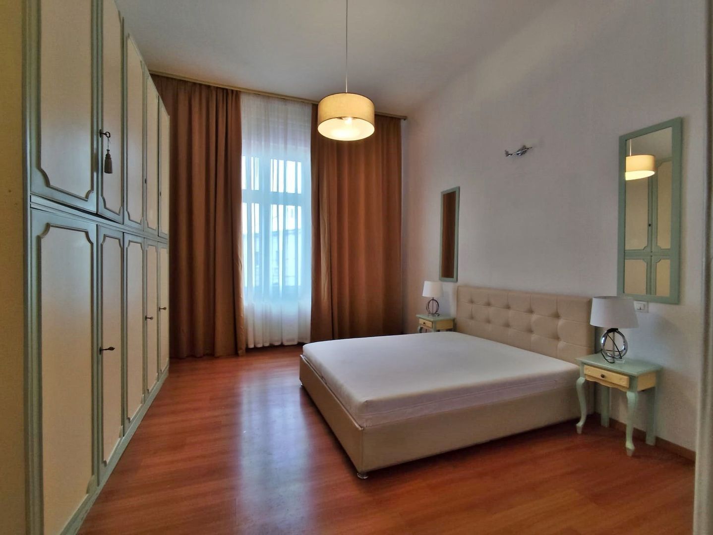 Inchiriere 3 camere  ultracentral, str. Iuliu Maniu, Oradea - Poză 6