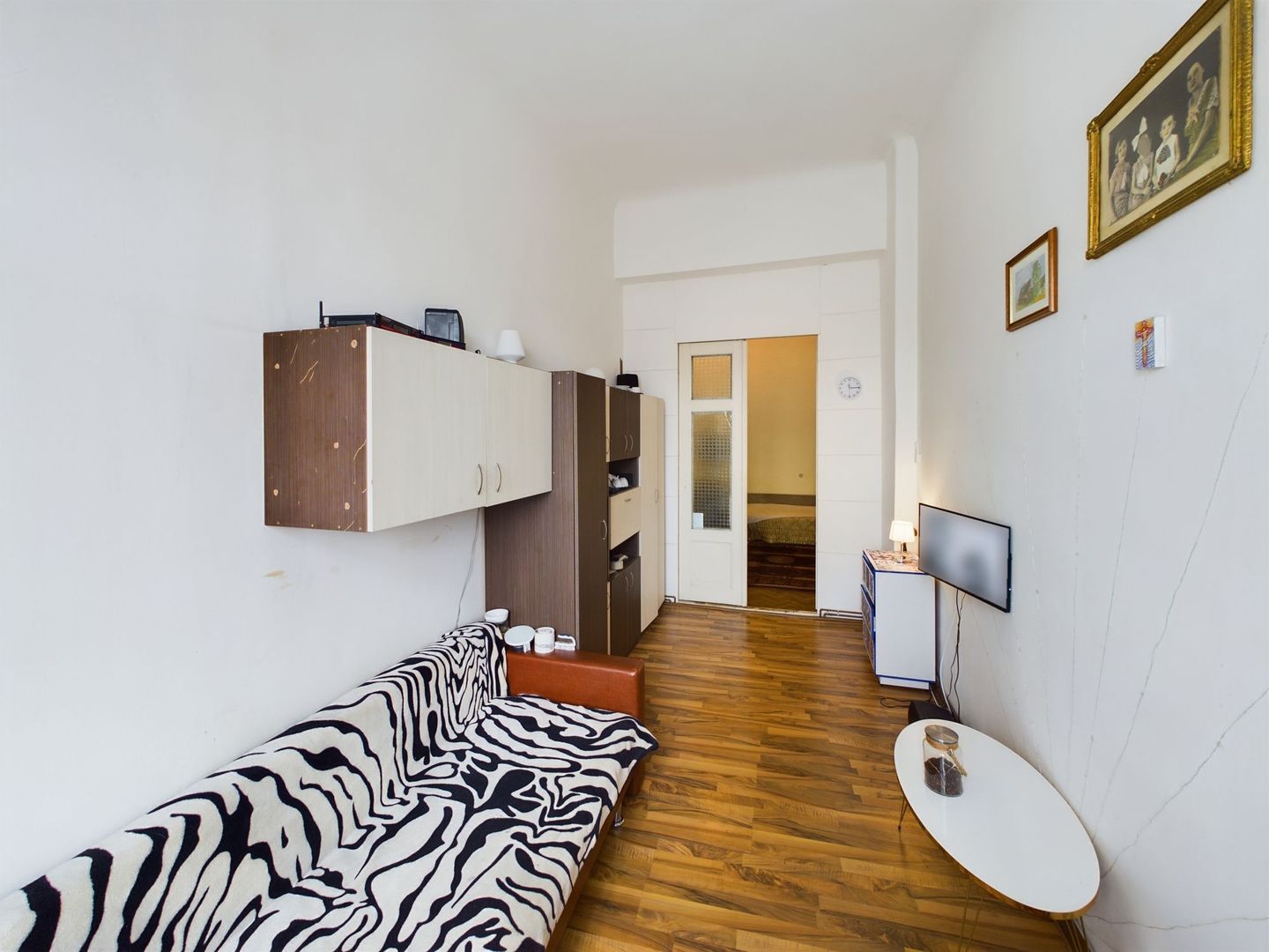 Apartament 3 camere pentru investiții central - Poză 2