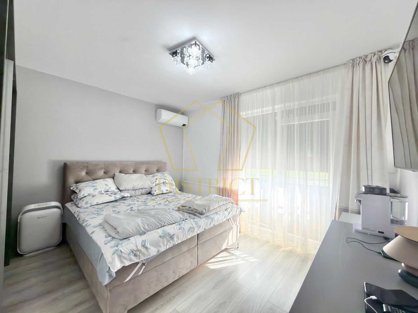 Apartament cu 3 camere decomandat, complet mobilat si utilat la parter in Giroc. - Poză 9