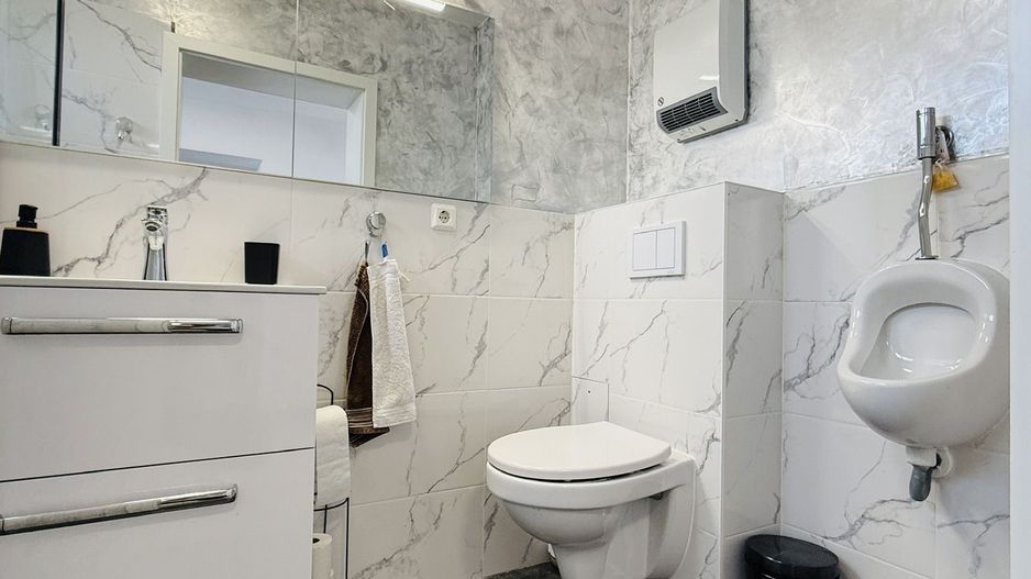 Giroc Central | Casă renovată complet | 4 camere | 2 bai - Poză 13