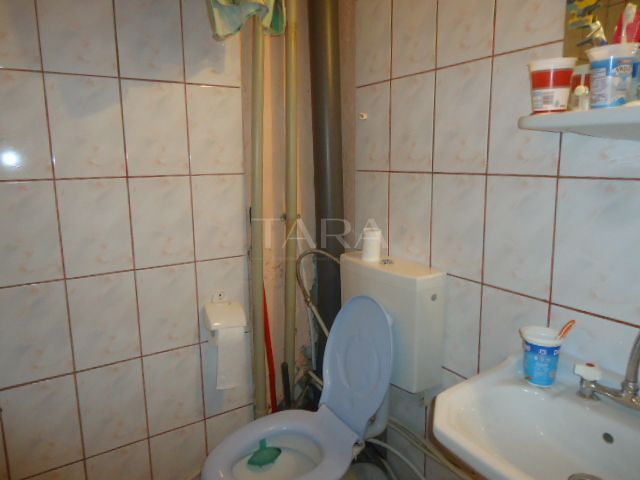 Apartament cu 4 camere, ideal pentru familie, în zona Penny. - Poză 7