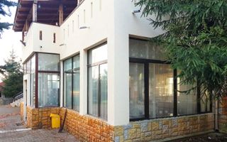 Hotel cu arhitectură montană deosebită poziționare premium Sâmbătă de Sus - Poză 15