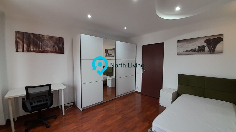 Apartament 4 camere spatios 115 mp, decomandat - Poză 2