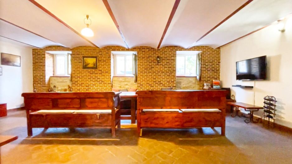 Casă boierească în zonă centrală - Poză 5