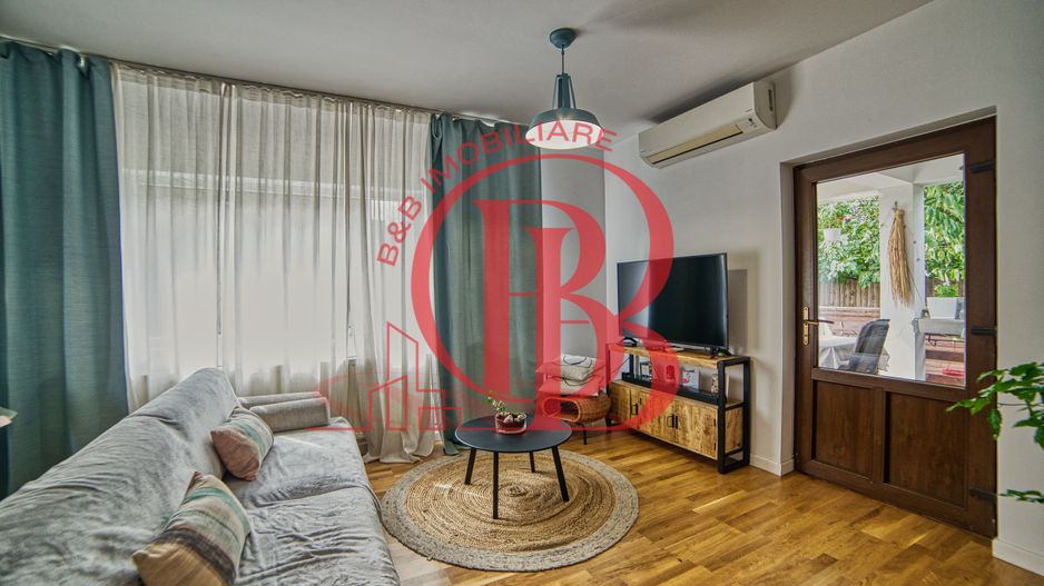 Casa complet mobilata 5 camere 3 bai curte generoasa - Poză 12