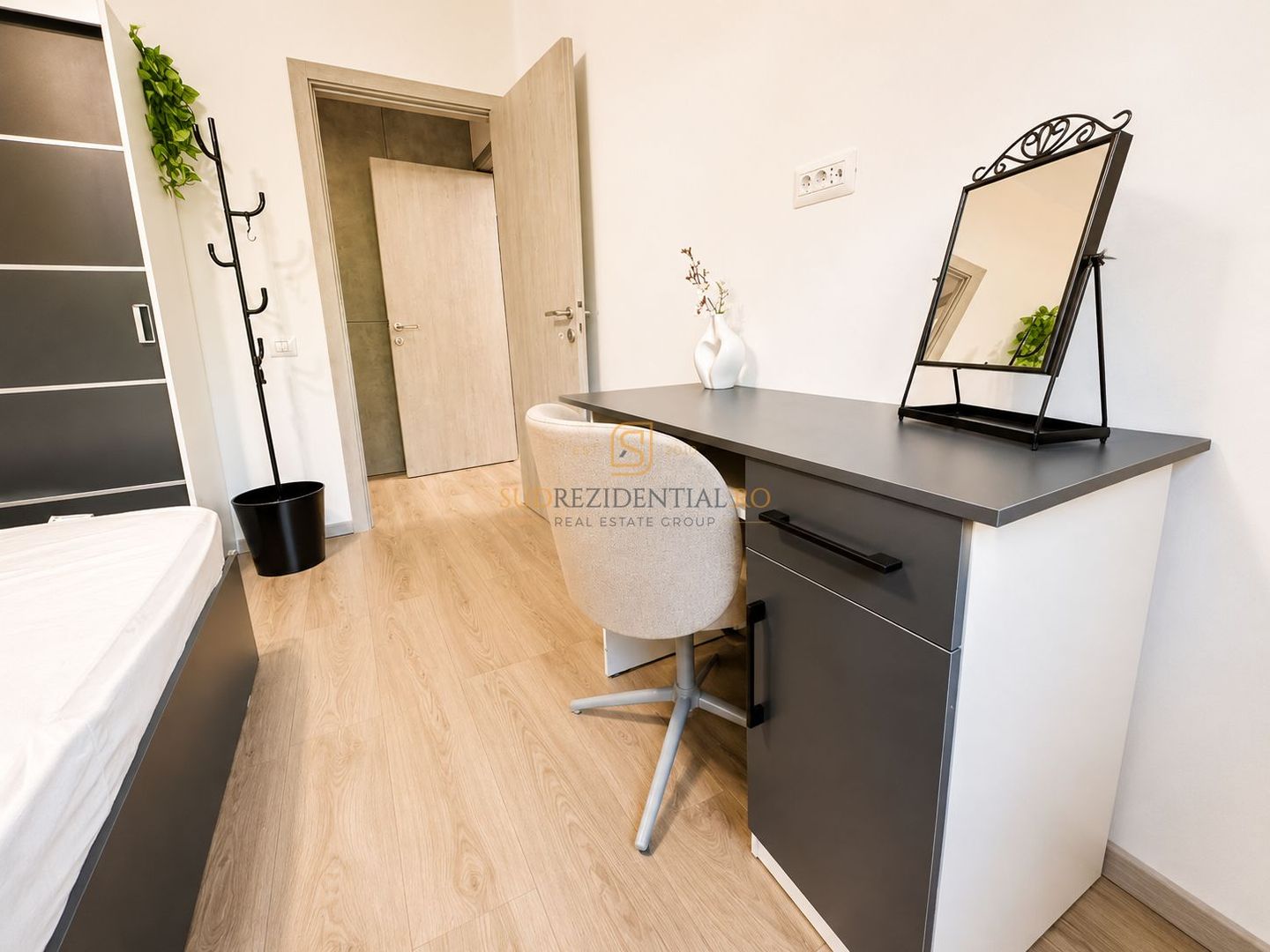 Apartament 3 camere, prima inchiriere - Metrou Piata Sudului - Poză 18