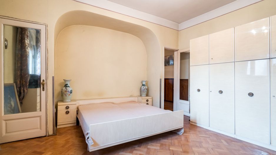 COMISION 0% - Vila interbelica, curte libera 362mp Cismigiu - Piata Victoriei - Poză 2