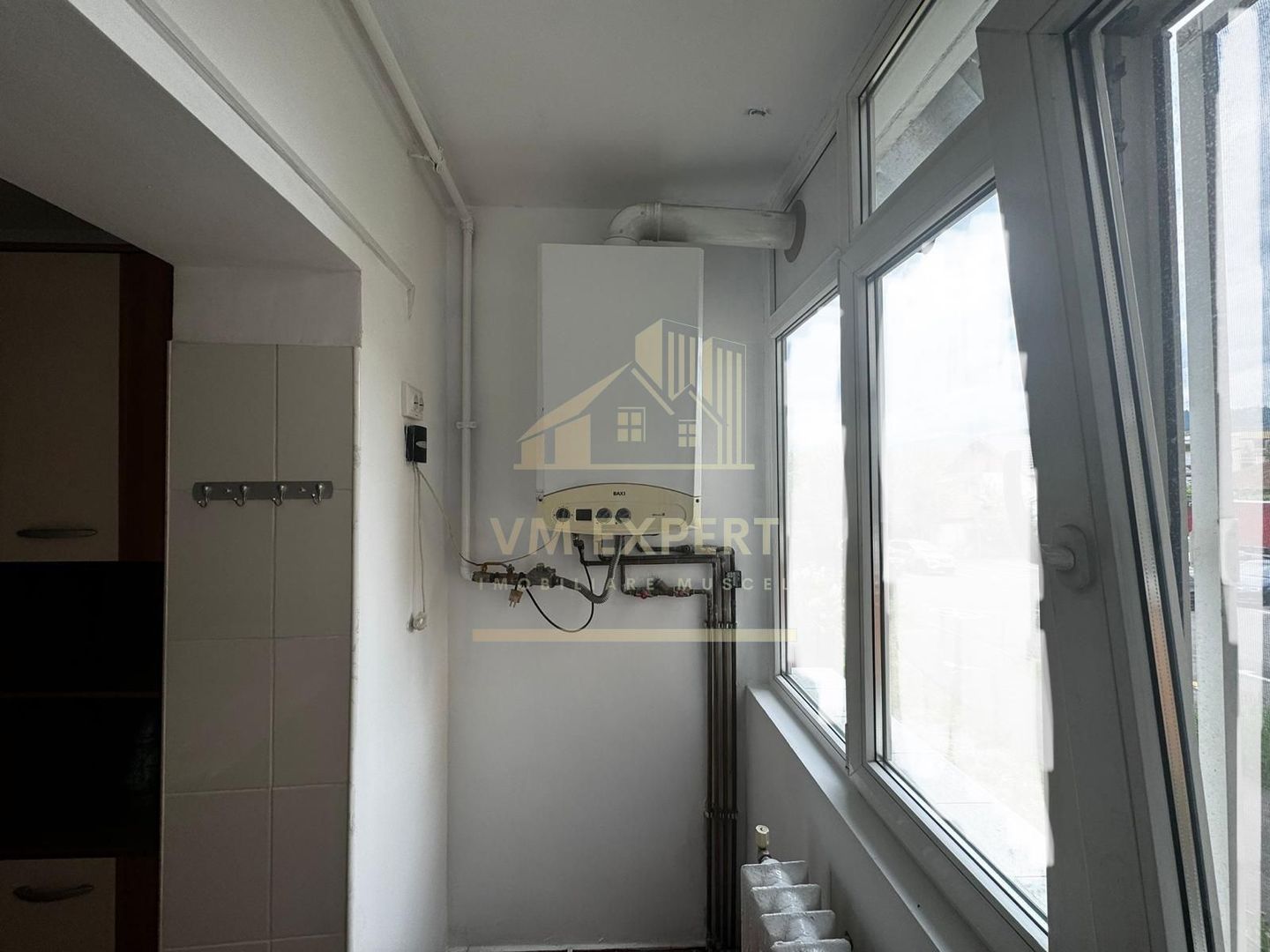 APARTAMENT 2 CAMERE PARTER VISOI - Poză 2