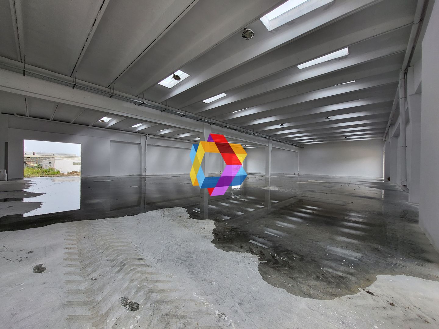 Spatiu comercial in centru comercial - 1800 mp disponibil 2024 - Poză 2