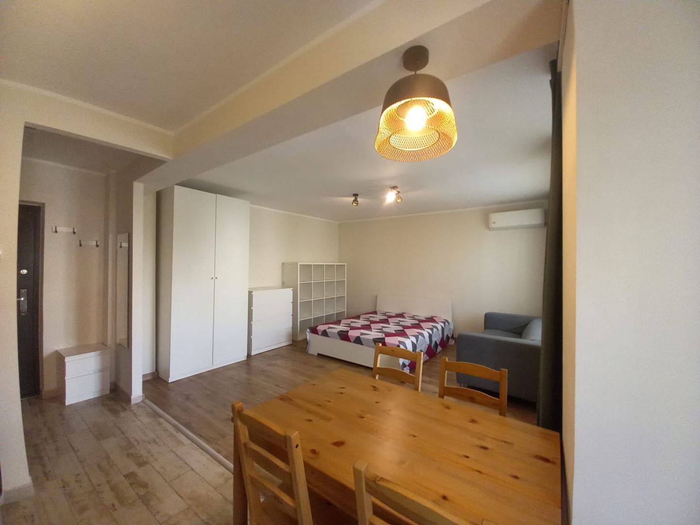 Închiriere Garsonieră Decebal, renovata, 8 min metrou - Poză 4