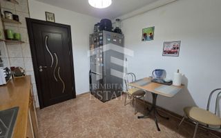 INEL I - Apartament cu centrala pe gaz, loc de parcare si pod de 60 mp - Poză 25