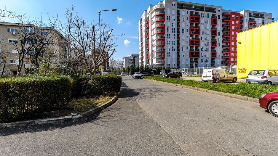 VÂNDUT! Ap la parter, 2 camere, decomandat Zona 300, Micalaca - Poză 3