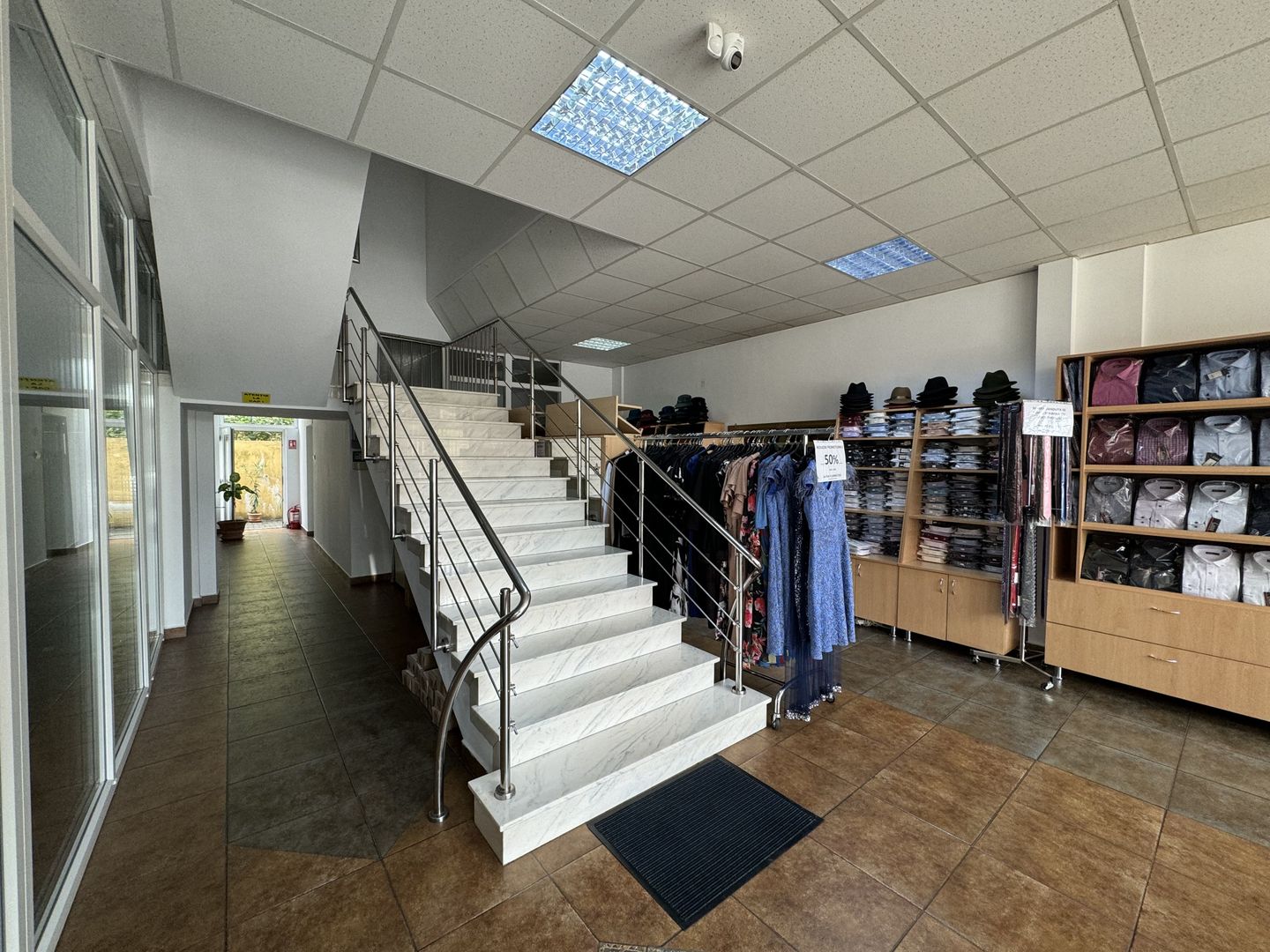 Clădire Multifuncțională de Vânzare în Târgu Mureș, Zona Gării - Poză 4