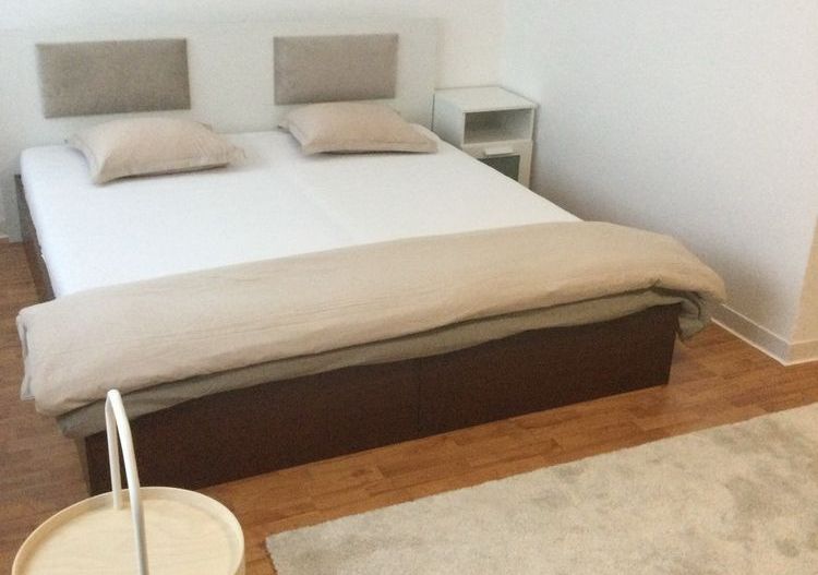 Inchiriere garsoniera baneasa sect 1 bucuresti - Poză 1