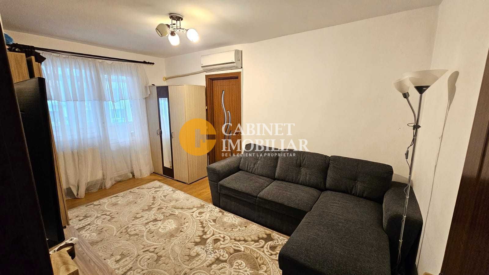 3 Camere semidecomandat, etaj intermediar-Zona Alexandru cel Bun - Poză 2