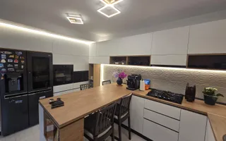Vilă  cu mansardă, piscină și design modern – Tunari - Poză 11