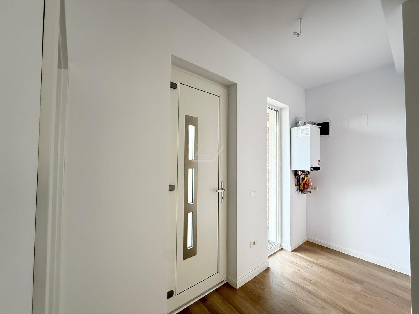 Locatie excelenta - langa Musicescu. 3 dormitoare. 2 locuri parcare. - Poză 9