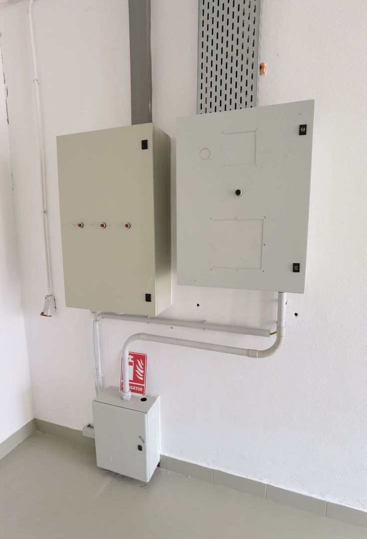 Proprietate industriala  la 35 km de TM - Poză 15