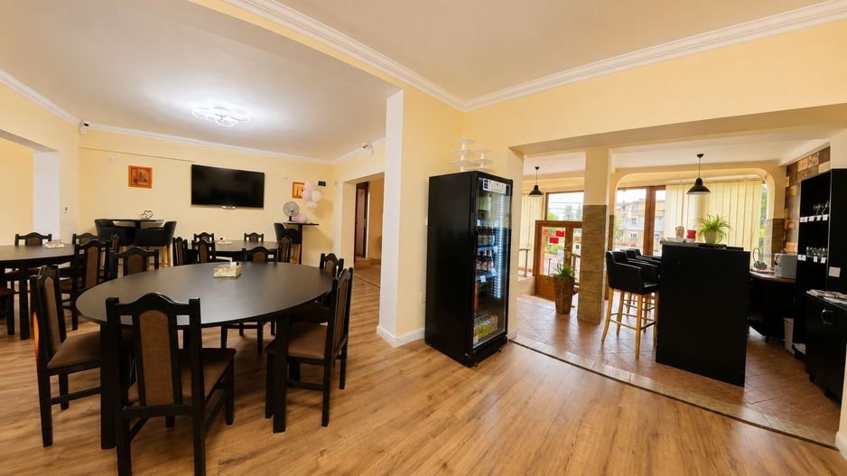 Afacere funcțională - Sală de Evenimente–Motel – Loc. Valea lui Mihai - Poză 2
