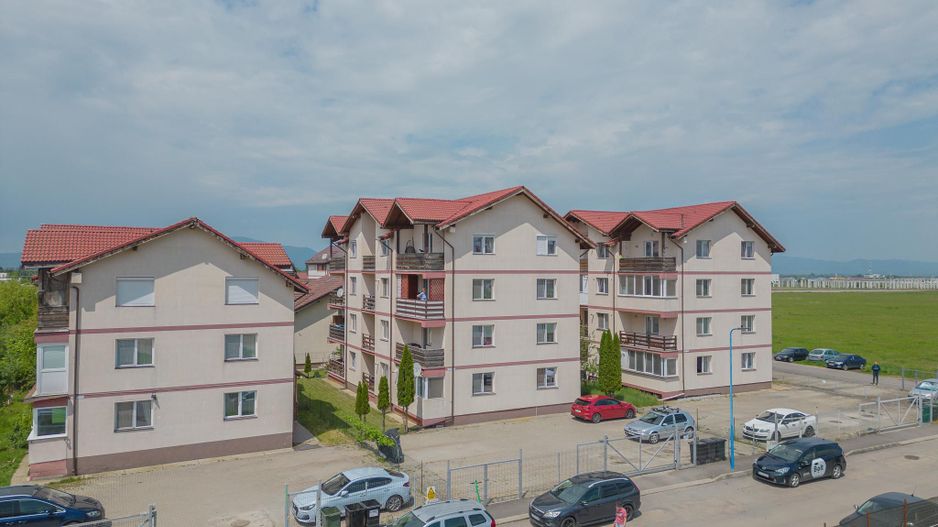 Apartament 2 camere mobilat si loc de parcare in Tractorul - Poză 18