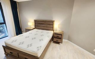 Apartament situat la etajul doi al unui bloc cu 3 etaje - Poză 5