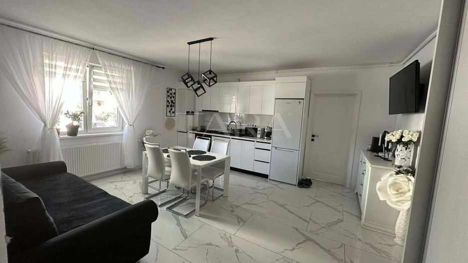 Apartament cu 3 camere, terasă 20 mp, parcare subterană, zona Eroilor. - Poză 1