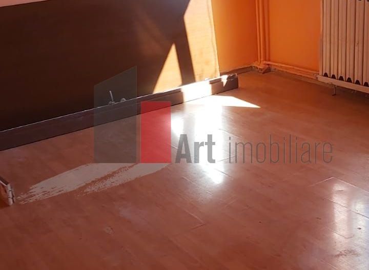 Vânzare apartament 3 camere Apărătorii Patriei - Spiru Haret - Poză 3