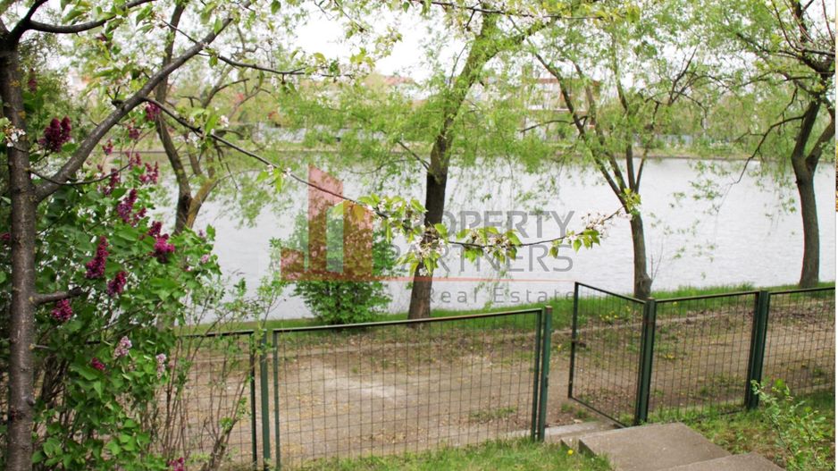 Vilă unică pe malul lacului Băneasa – o oază de natură și intimitate. - Poză 4
