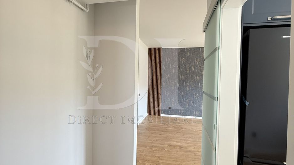 Apartament etaj intermediar / bucatarie separata / Zona Terra - Poză 13
